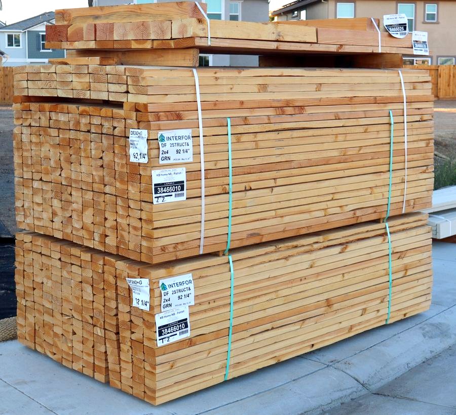 Paquets de bois de construction